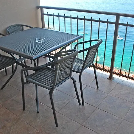 Apartments Nostro Omis Exterior photo