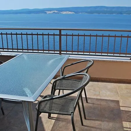 Apartments Nostro Omis Exterior photo