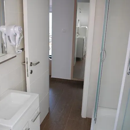 Apartments Nostro Omis Exterior photo