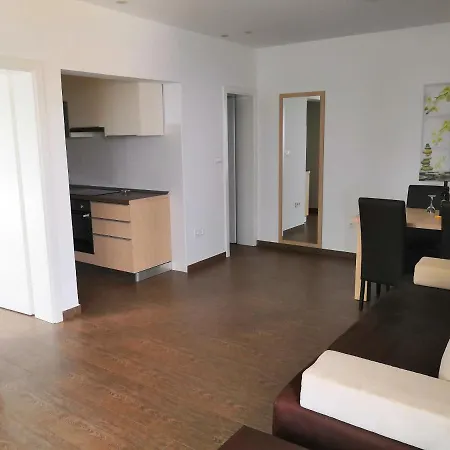 Apartments Nostro Omis Exterior photo