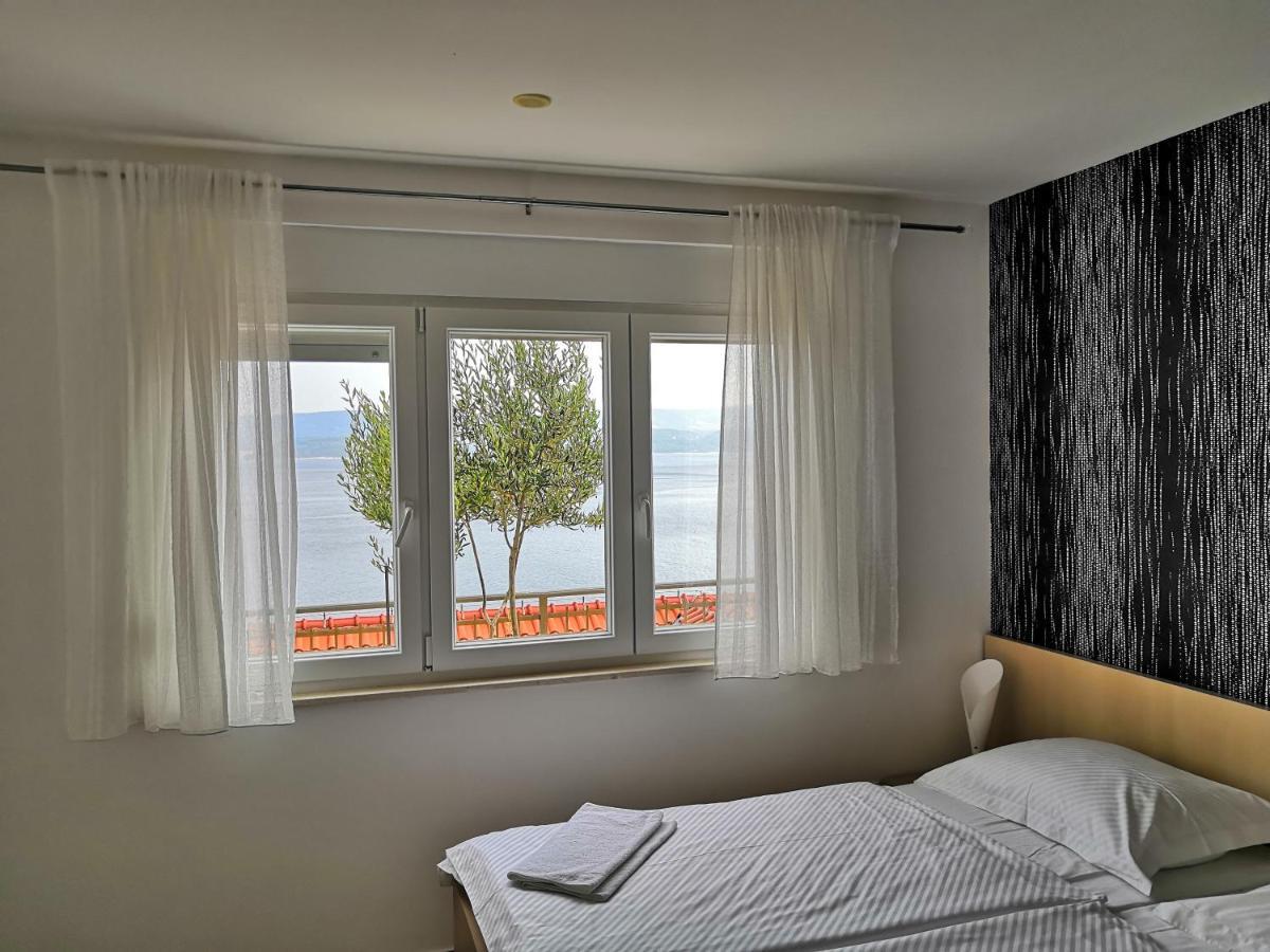 Nostro Omis
